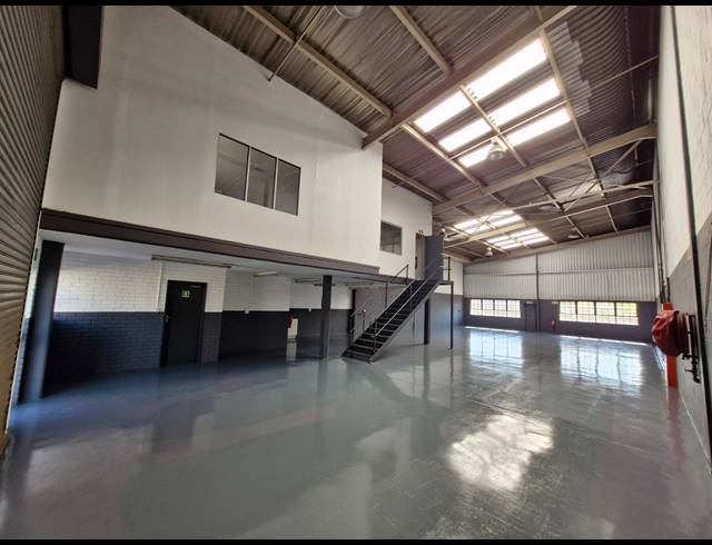 371M² WAREHOUSE TO LET IN WADEVILLE